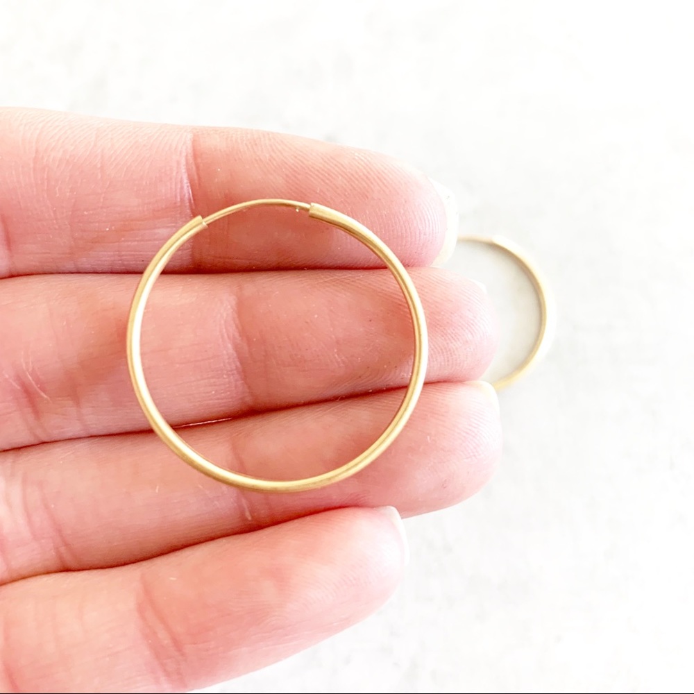 Last Pair✨14k Gold Filled Endless Hoop Earrings - Picture 3 of 5